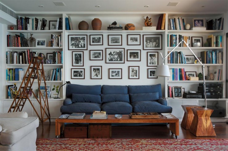 "Pormenor de uma parede no apartamento de Gilberto Gil."