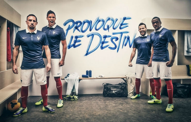 "Selecção francesa com uniforme da Copa 2014."